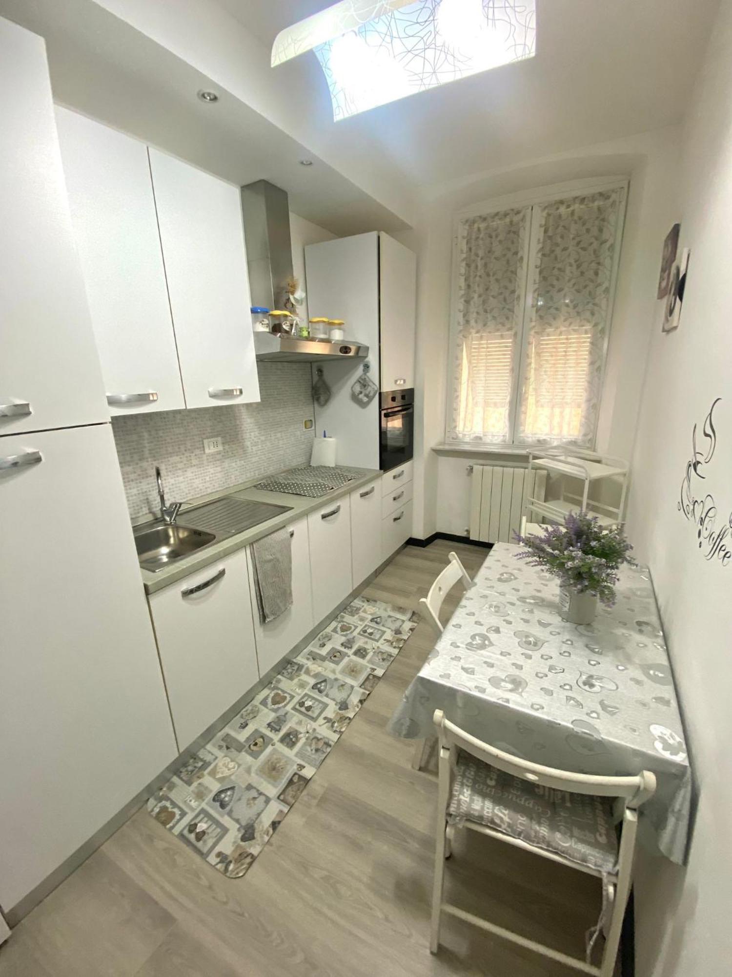 Casa Sole E Luna Genoa Bagian luar foto